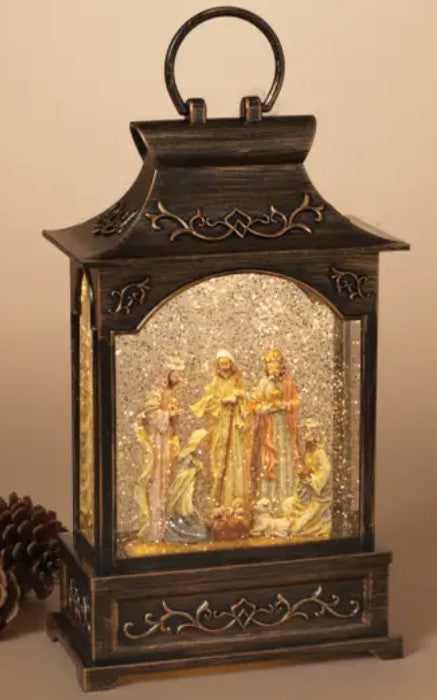 A G620 Nativity Lighted Water Globe