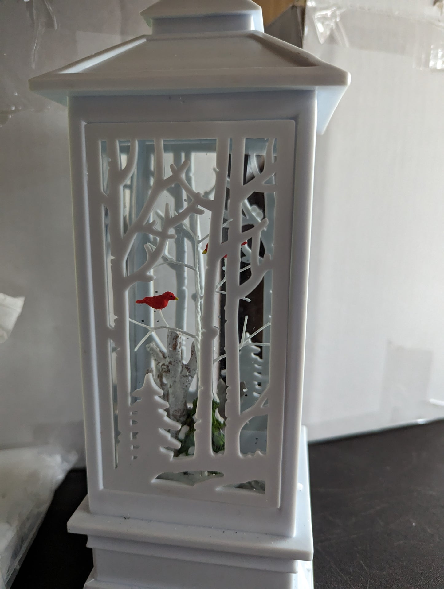 A G130 Cardinal Birch tree Water Snow Globe