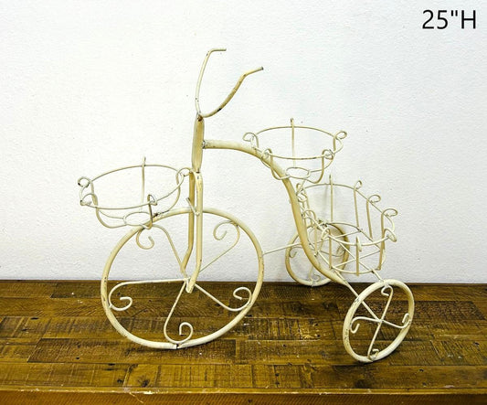 Tricycle Fairford White Planter Small (  Metal Art )