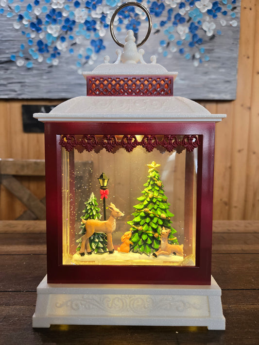 A G670 DEER Lighted Spinning Water Globe Lantern