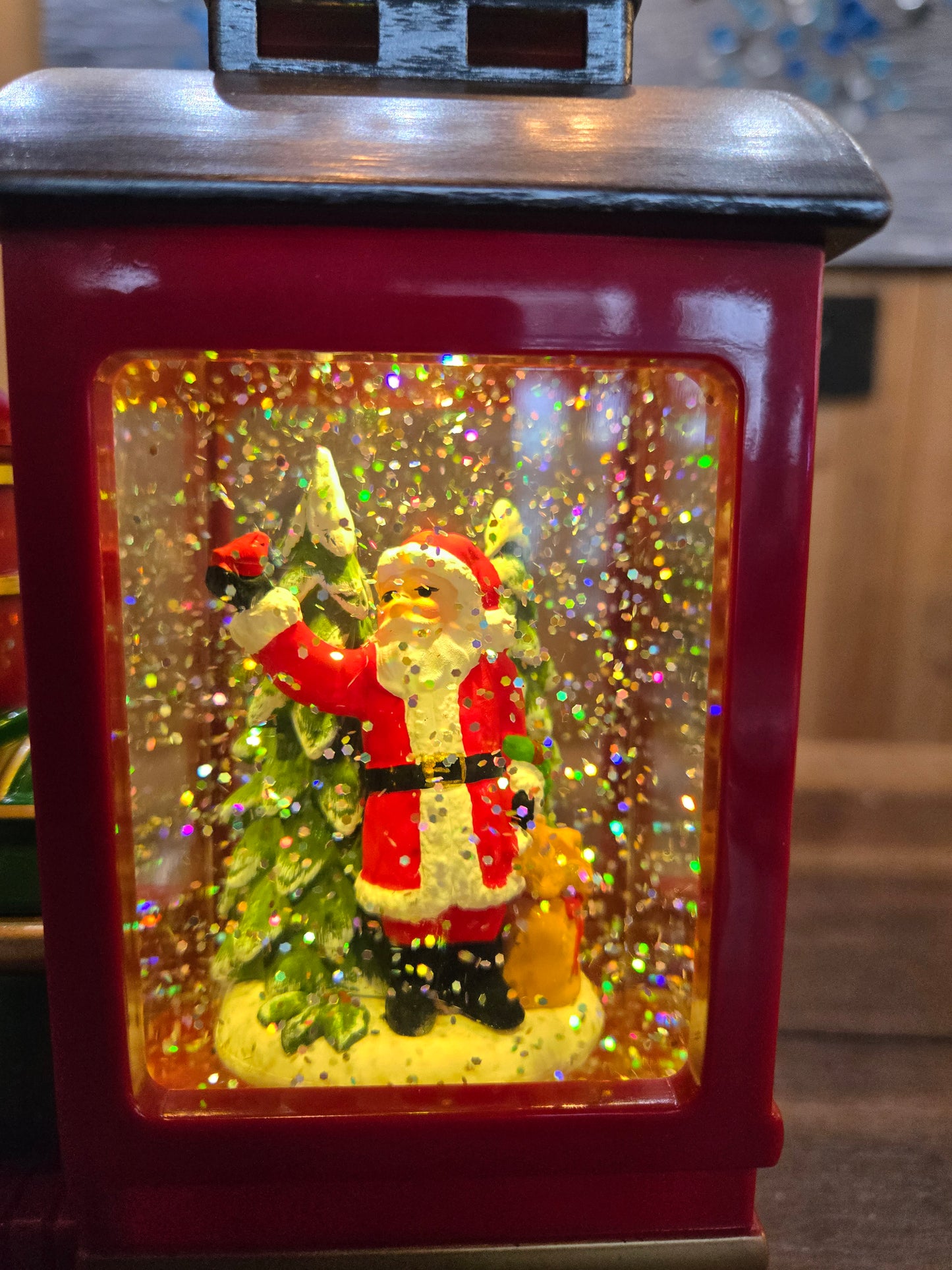 A R809 TRAIN SANTA & CARDINAL MUSICAL LIGHTED WATER LANTERN